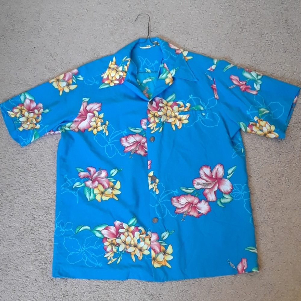 Vintage Hawaiian Button Up Shirt
